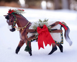 Breyer Holiday Horse 2024 Apres Ski