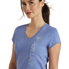 Ariat Vertical Logo V-Neck T-Shirt